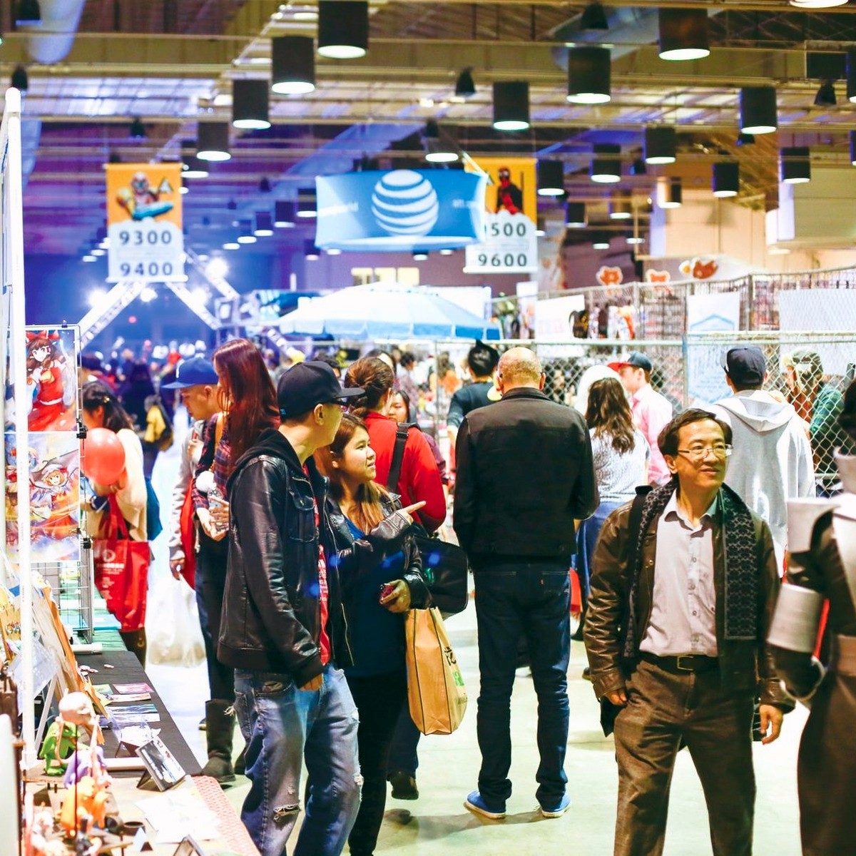 Attendees browsing the vendor hall